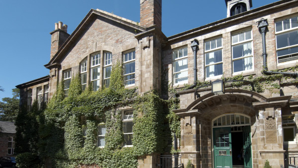 Sale Grammar School